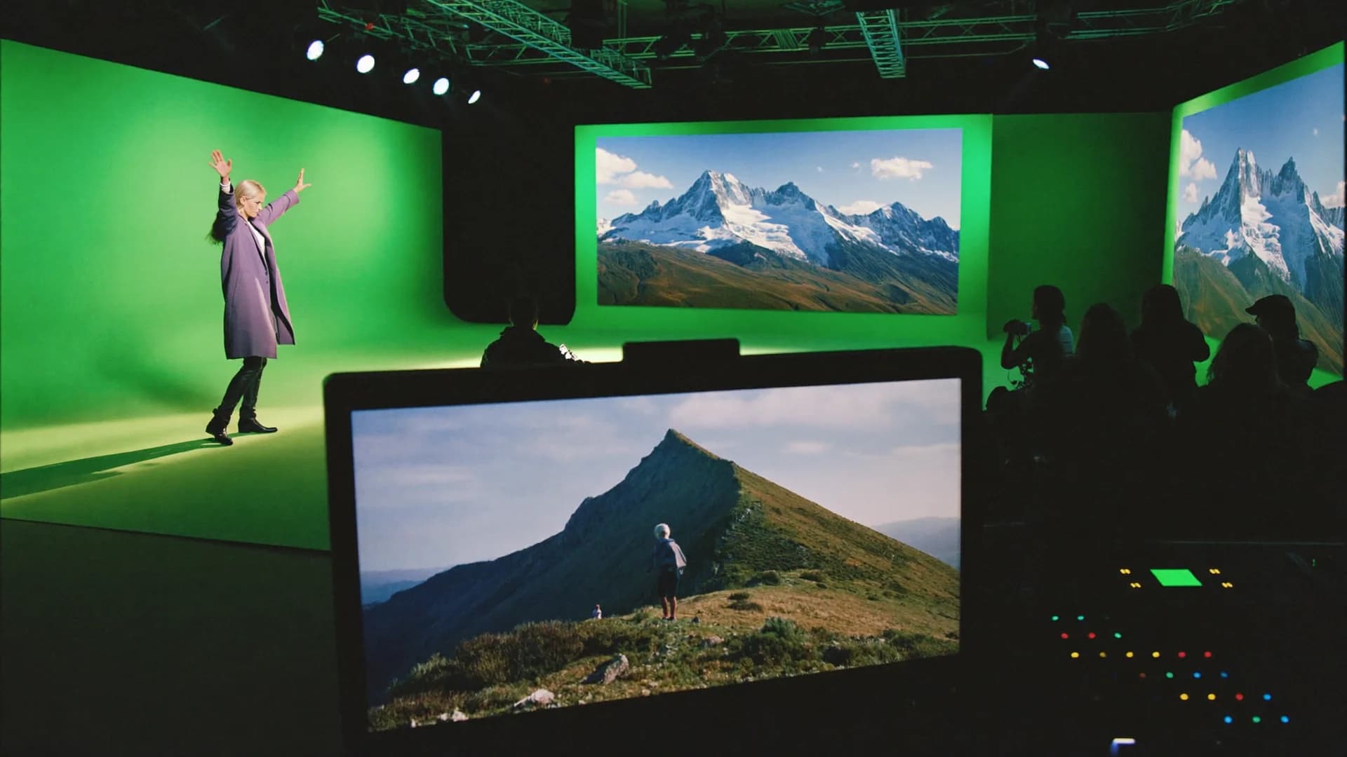 What Are The Benefits Of A Green Screen