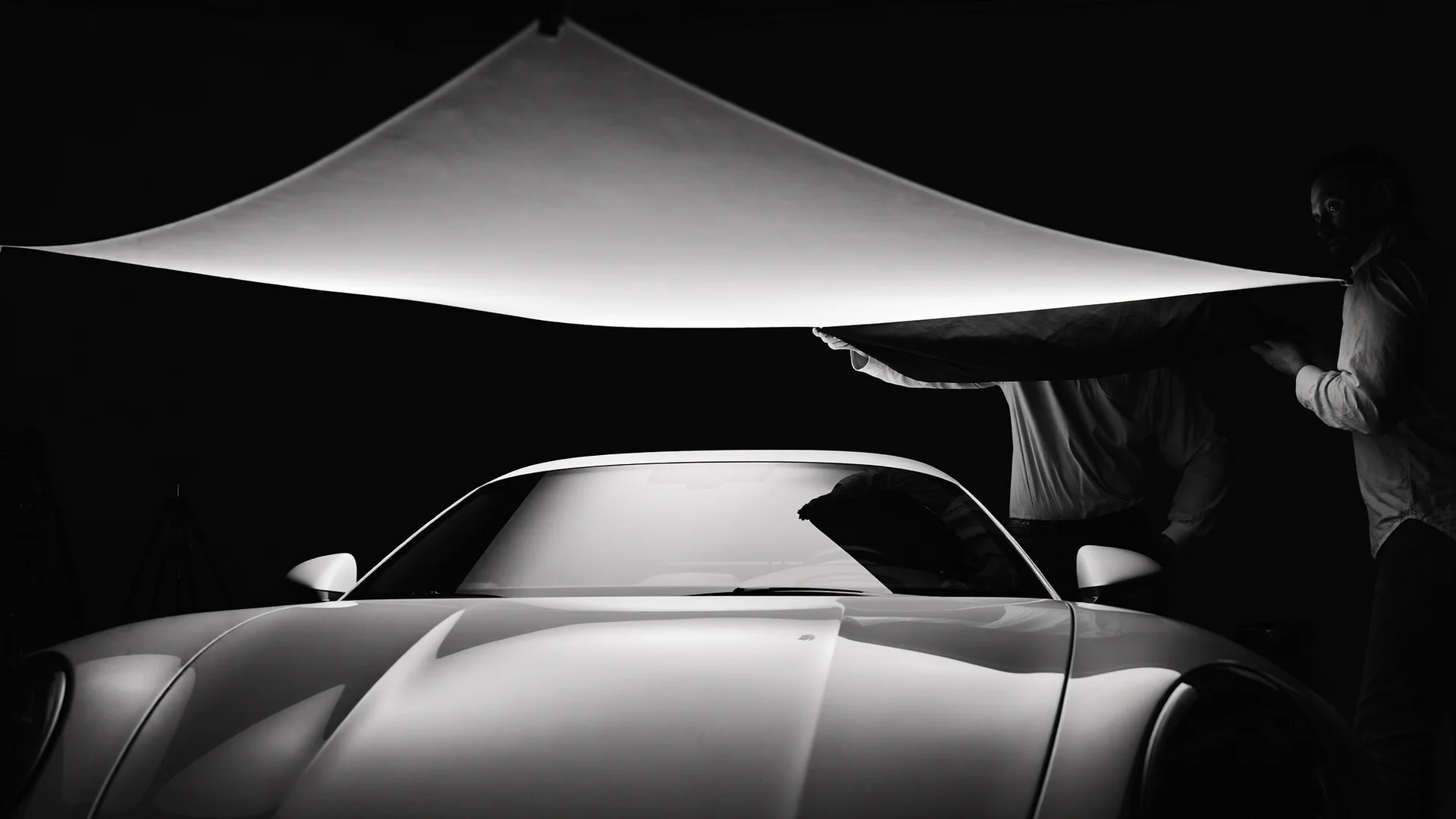 What is the best lighting for car photography?